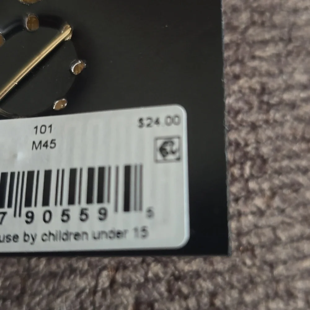 NAPIER WOMEN'S FASHION JEWELRY PIN BEAUTIFUL 